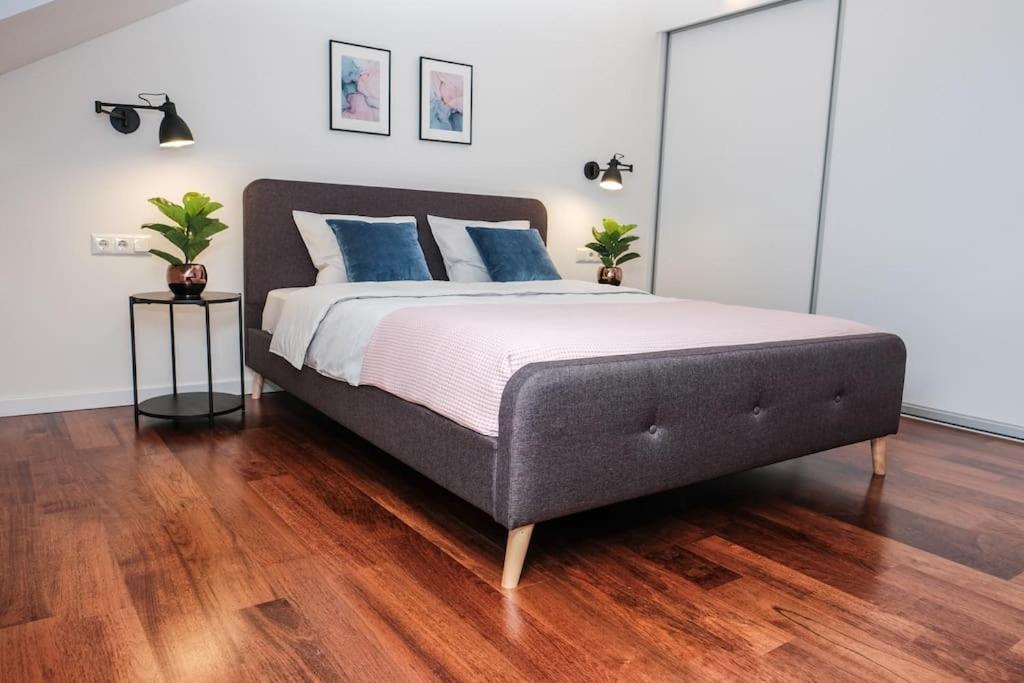 #Stayhere - Spacious Luxury Town Hall 3Bdr Apartment Вильнюс Экстерьер фото